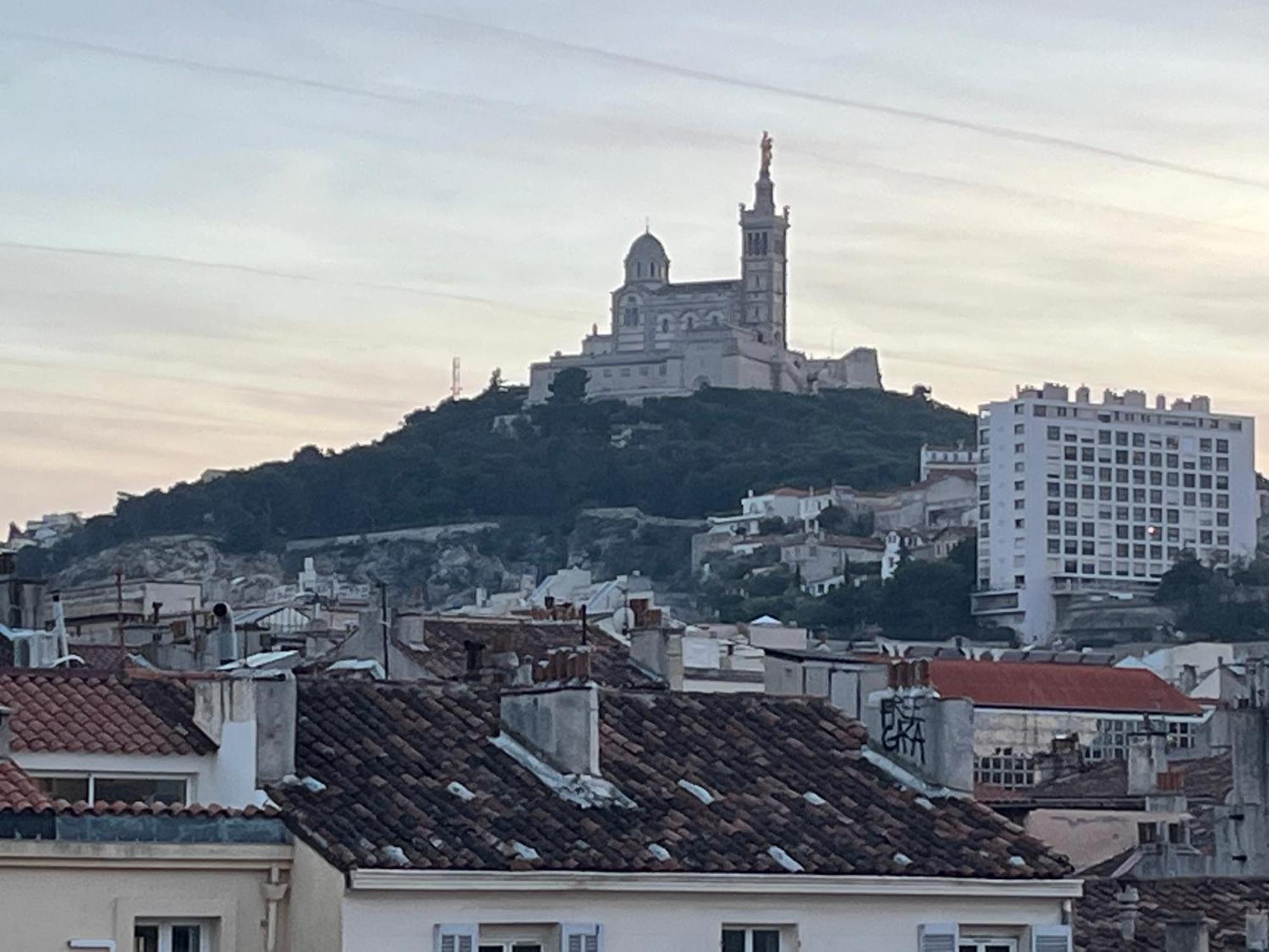 Loft Moderne Vue Vieux Port Terrasse Rooftop Apartment Marseille Luaran gambar